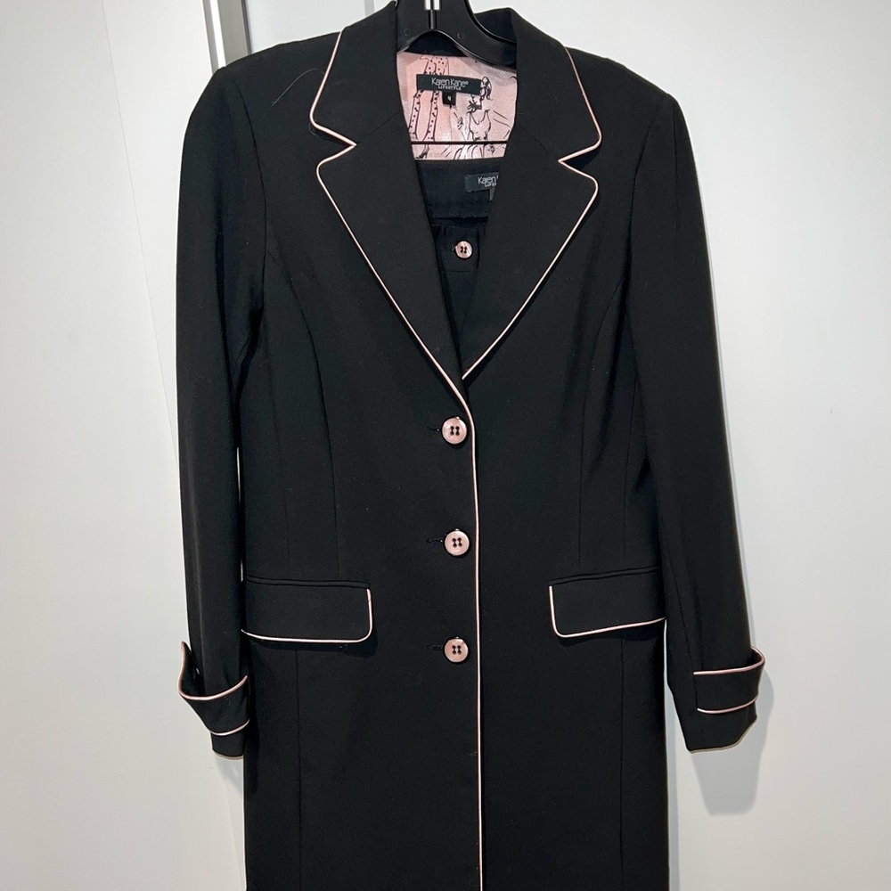 Two piece pantsuit features long coat and great details. Like new! LOW PRICE!